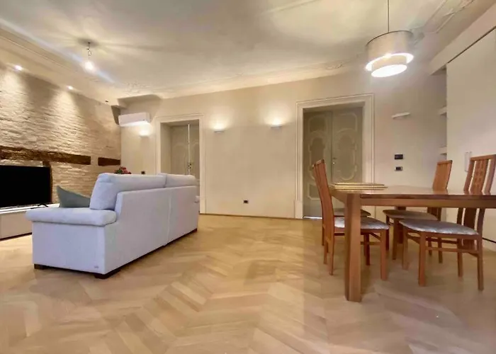 Al Centro Tra Modena E Bologna